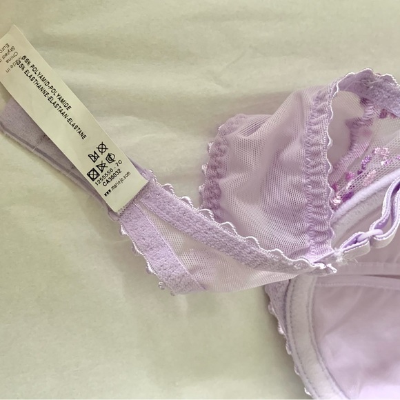 Marie Jo lilac lace bra and panty set - Picture 9 of 12